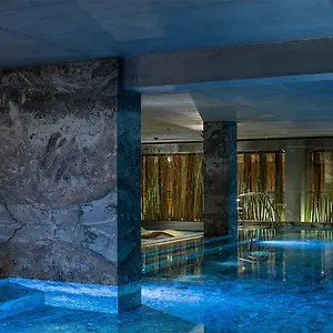 Hotel Warszawa Varşova