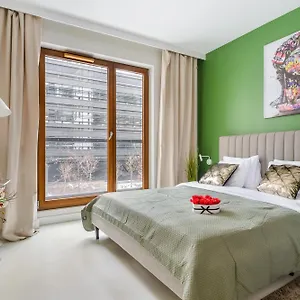 Apartament Lux Near Rondo Daszyńskiego Station, Warszawa